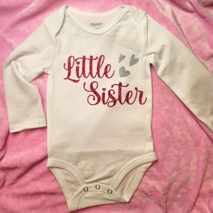 🦄 Little Sister 12-18m onesie Brand new